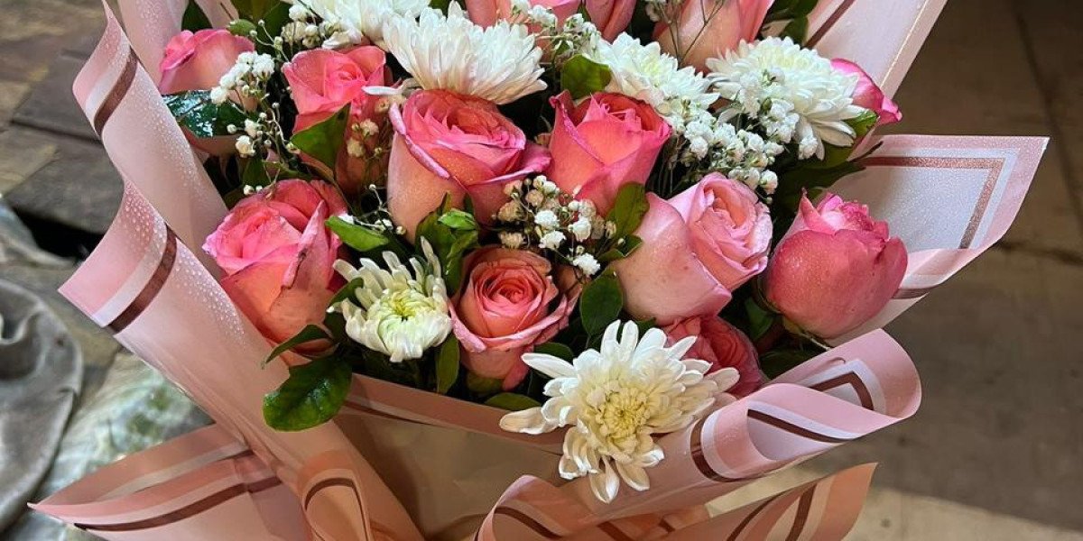 Flower Shops in Karachi with Same-Day Delivery, Elegant Bouquets, and More