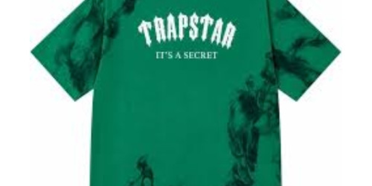 Trapstar T Shirt: Simple Design with a Bold Urban Look