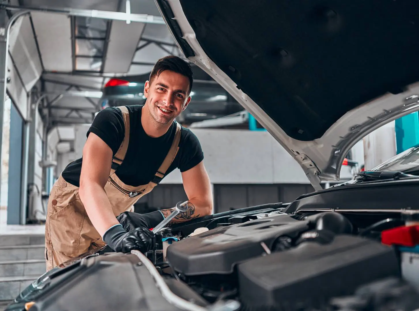 Car Repair & Battery Change Al Quoz | BMW, Mercedes, Audi Repair Dubai